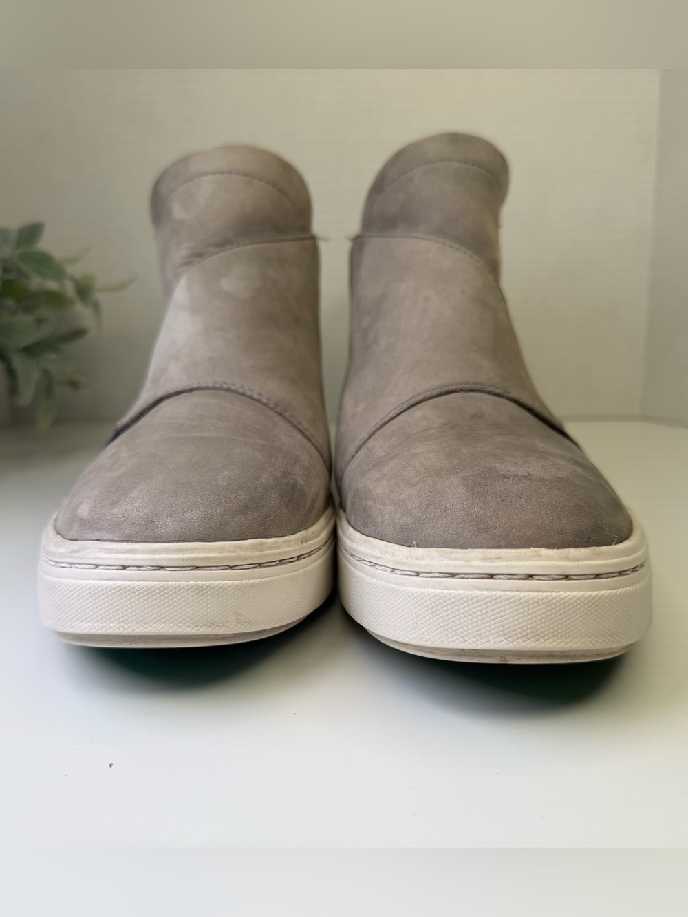 Timberland Women's Londyn Pull-On Chelsea Sneakers in Medium Grey Size 11 - Picture 4 of 16